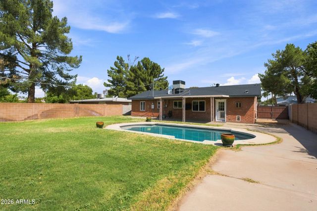 4229 E WILSHIRE Drive, Phoenix, AZ 85008