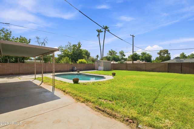 4229 E WILSHIRE Drive, Phoenix, AZ 85008