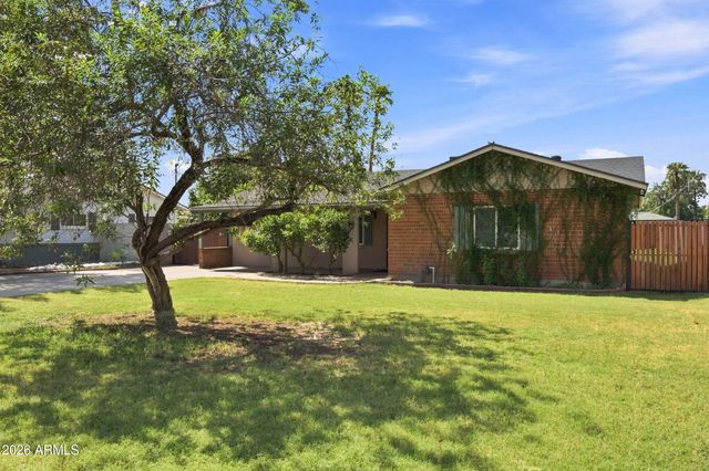4229 E WILSHIRE Drive, Phoenix, AZ 85008