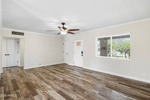 4229 E WILSHIRE Drive, Phoenix, AZ 85008