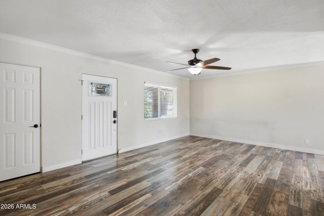 4229 E WILSHIRE Drive, Phoenix, AZ 85008