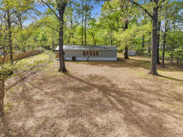 902 Sherman Hill Road, Jacksonville, AR 72076
