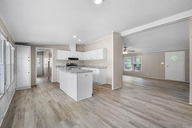 902 Sherman Hill Road, Jacksonville, AR 72076