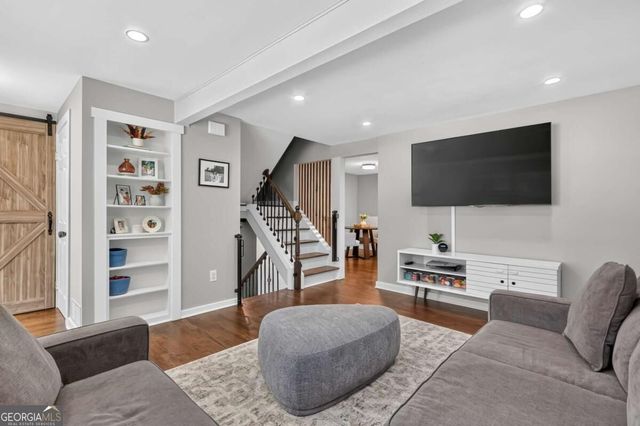 173 Roswell Commons Way, Roswell, GA 30076
