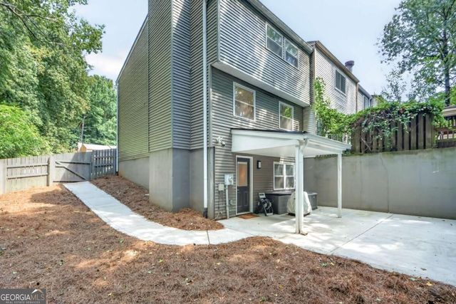 173 Roswell Commons Way, Roswell, GA 30076