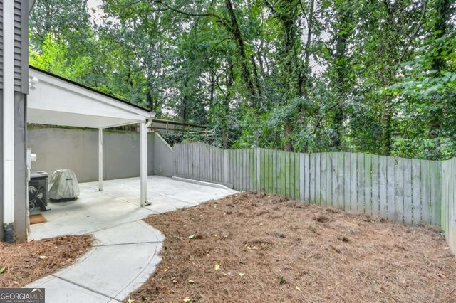 173 Roswell Commons Way, Roswell, GA 30076