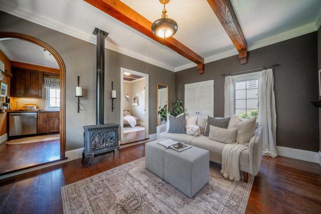515 Dickman Avenue, Monterey, CA 93940