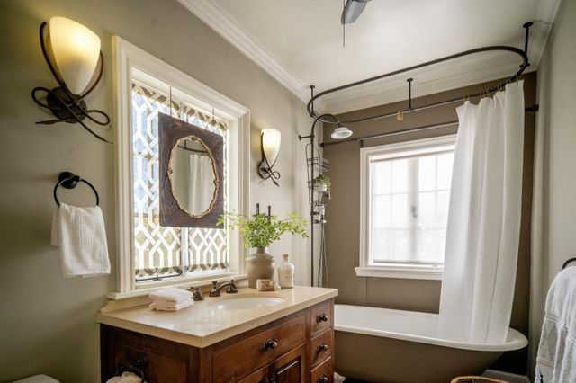 515 Dickman Avenue, Monterey, CA 93940
