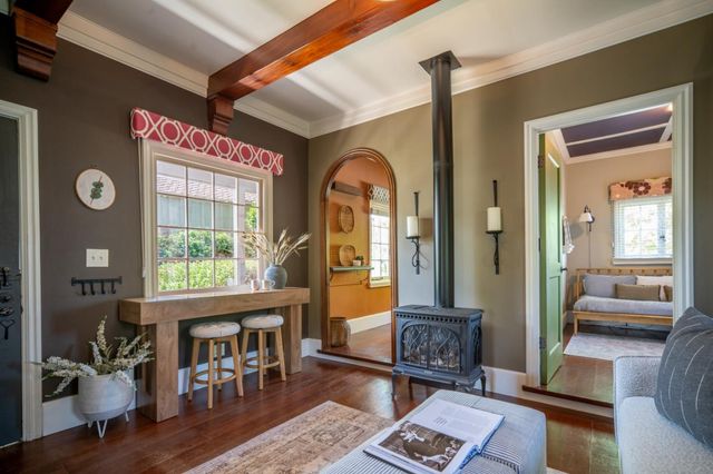 515 Dickman Avenue, Monterey, CA 93940