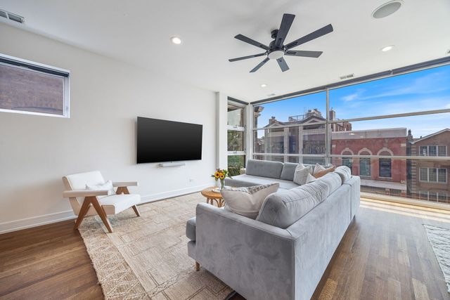 1510 W Cortez Street 3E, Chicago, IL 60642