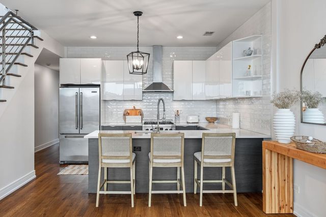 1510 W Cortez Street 3E, Chicago, IL 60642