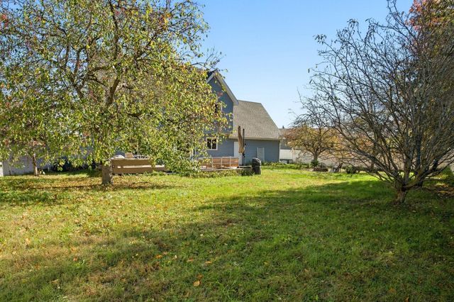 10626 Daisy Circle, Bloomington, MN 55438