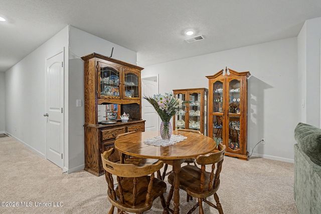26 Lee Creek Lane, Byhalia, MS 38611