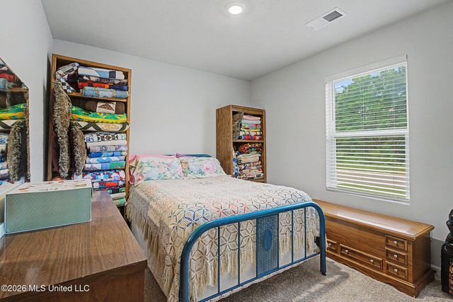 26 Lee Creek Lane, Byhalia, MS 38611