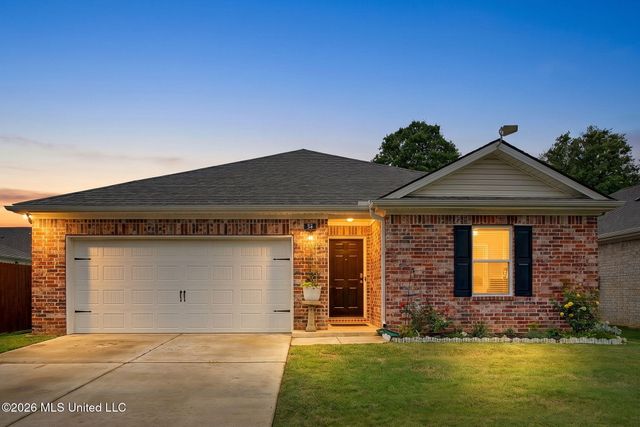 26 Lee Creek Lane, Byhalia, MS 38611