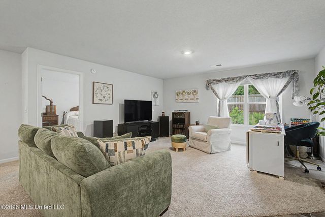 26 Lee Creek Lane, Byhalia, MS 38611