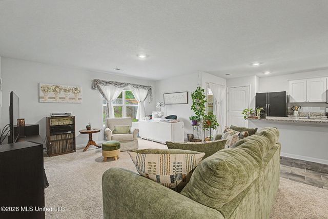 26 Lee Creek Lane, Byhalia, MS 38611