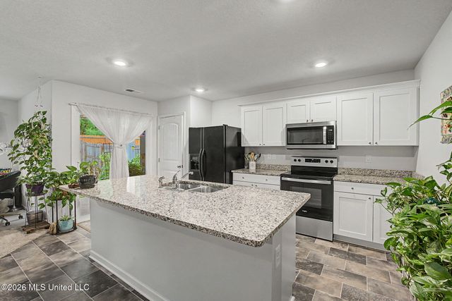 26 Lee Creek Lane, Byhalia, MS 38611