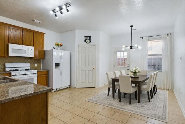 7402 Bering Landing Dr, Cypress, TX 77433