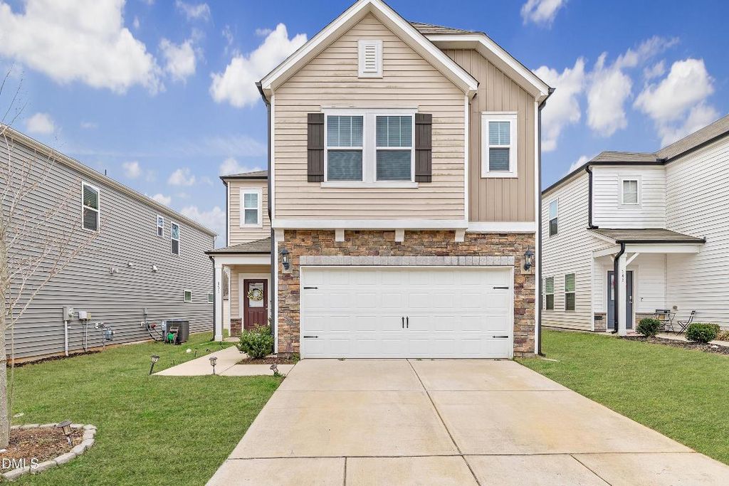 131 White Ash Drive, Clayton, NC 27527