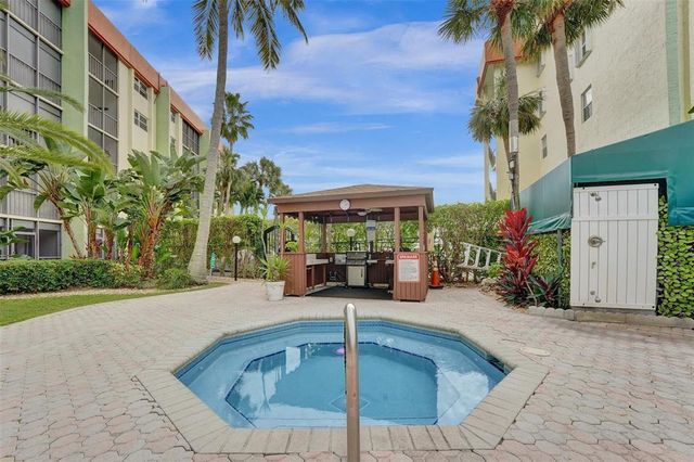5300 NE 24th Terrace 218c, Fort Lauderdale, FL 33308