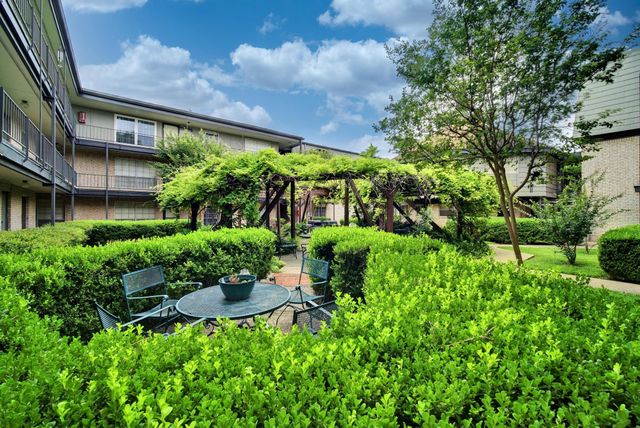 2425 Ashdale DR 78, Austin, TX 78757