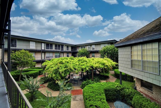2425 Ashdale DR 78, Austin, TX 78757
