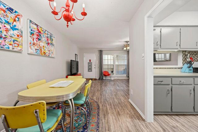2425 Ashdale DR 78, Austin, TX 78757