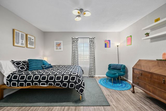 2425 Ashdale DR 78, Austin, TX 78757