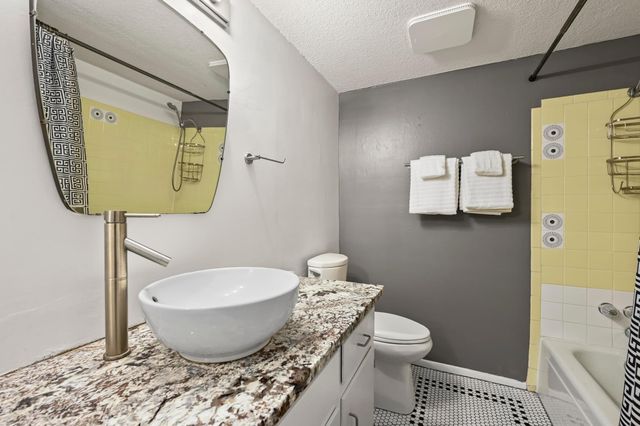2425 Ashdale DR 78, Austin, TX 78757