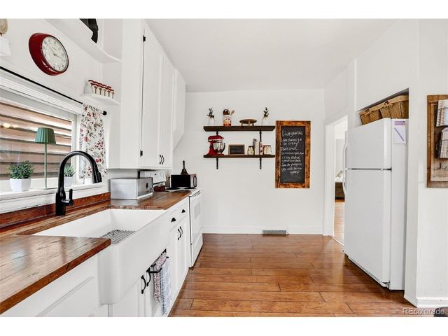 412 E Columbia St, Colorado Springs, CO 80907