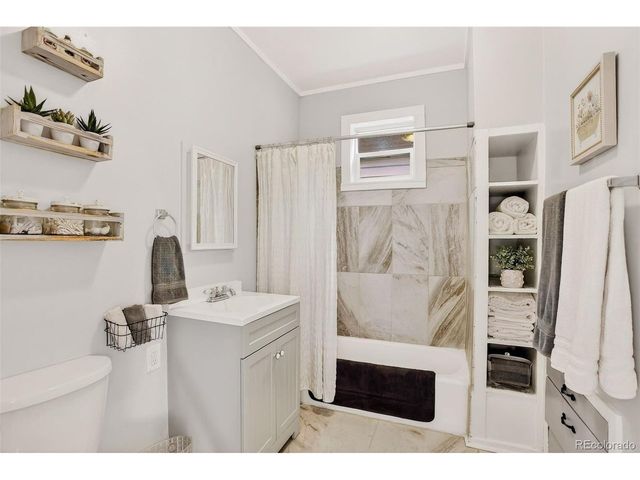 412 E Columbia St, Colorado Springs, CO 80907