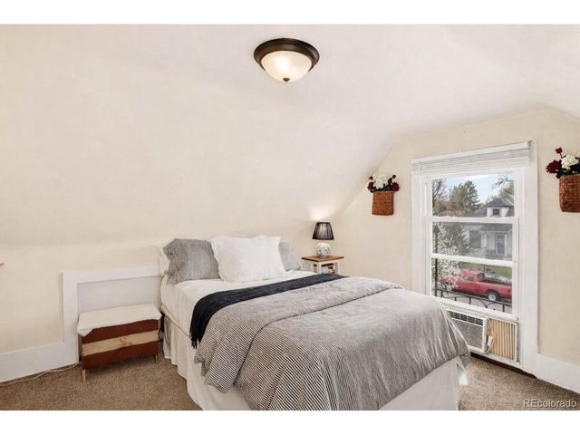 412 E Columbia St, Colorado Springs, CO 80907