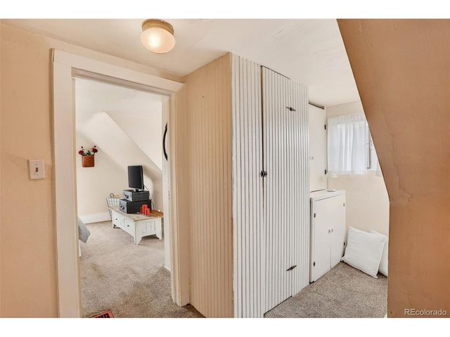 412 E Columbia St, Colorado Springs, CO 80907