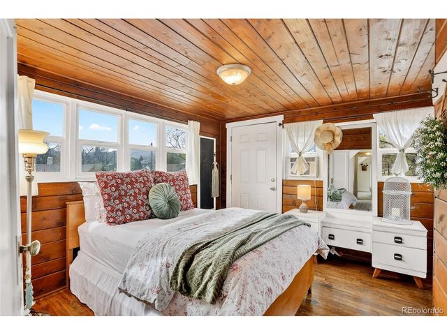 412 E Columbia St, Colorado Springs, CO 80907