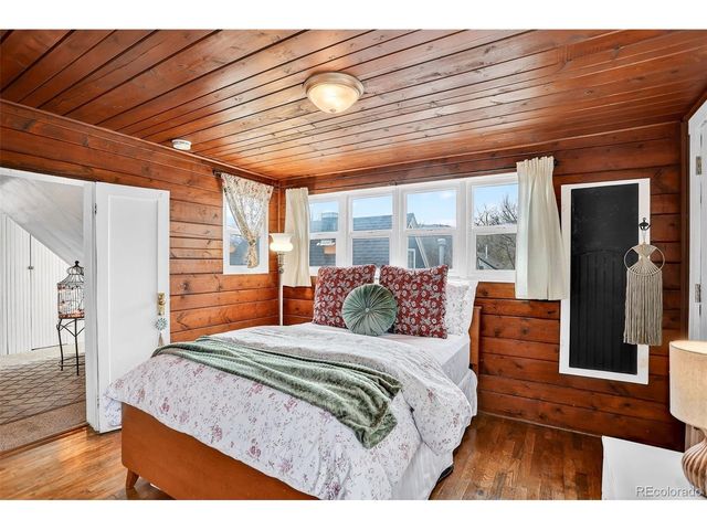 412 E Columbia St, Colorado Springs, CO 80907