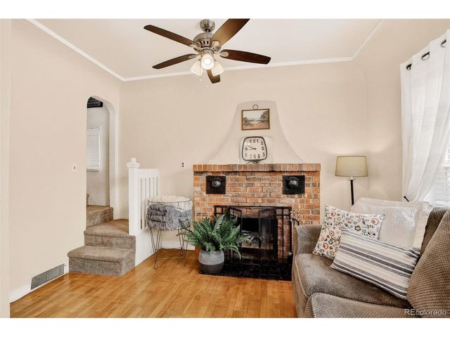 412 E Columbia St, Colorado Springs, CO 80907
