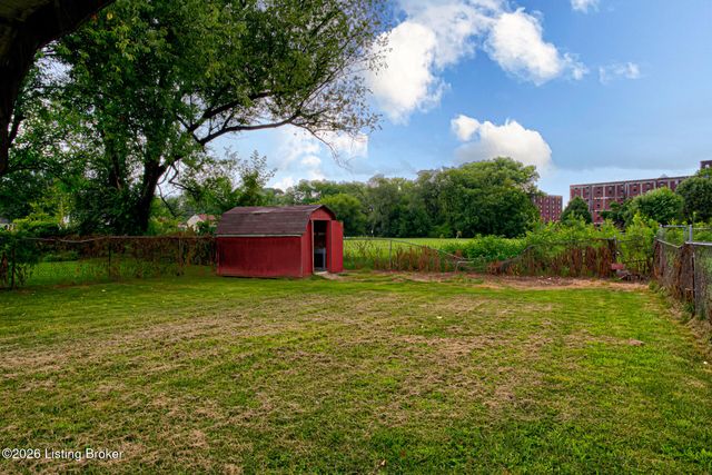 1566 Loney Ln, Louisville, KY 40216
