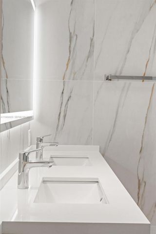 1880 NE 180th St, North Miami Beach, FL 33162