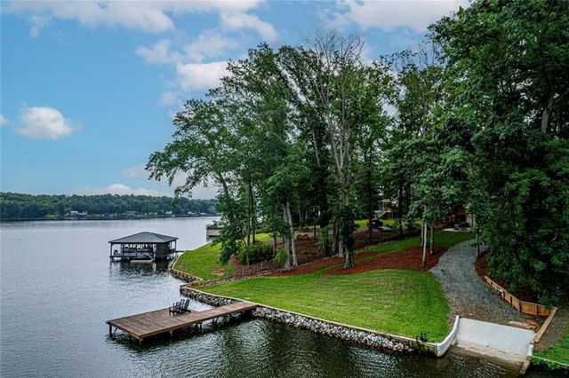 233 Lakeshore Drive, Eatonton, GA 31024