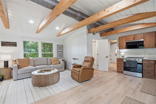 233 Lakeshore Drive, Eatonton, GA 31024