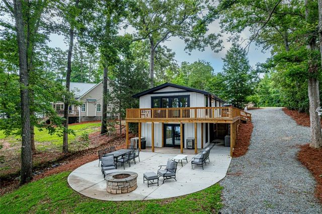 233 Lakeshore Drive, Eatonton, GA 31024