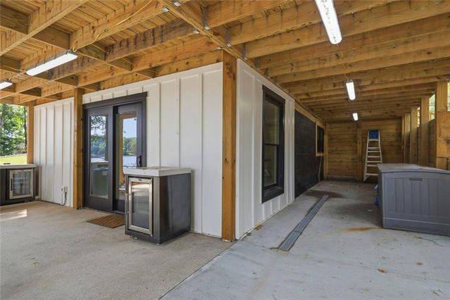 233 Lakeshore Drive, Eatonton, GA 31024