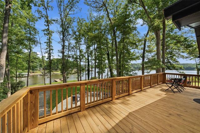 233 Lakeshore Drive, Eatonton, GA 31024