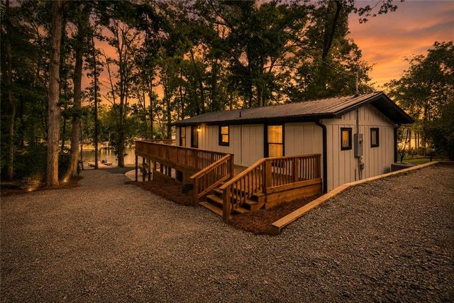 233 Lakeshore Drive, Eatonton, GA 31024