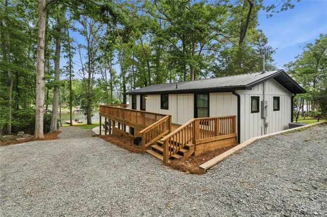 233 Lakeshore Drive, Eatonton, GA 31024