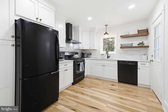 417 LANCASTER AVE, Lancaster, PA 17603