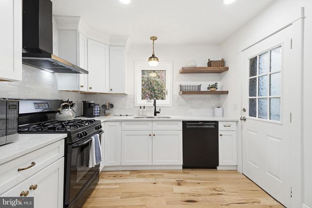 417 LANCASTER AVE, Lancaster, PA 17603