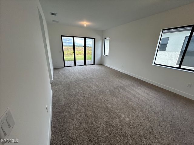 5835 Cassidy LN, Ave Maria, FL 34142