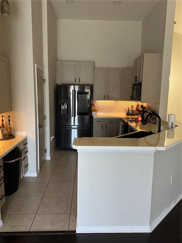 2318 TANBARK RIDGE PLACE 2318, Plant City, FL 33563